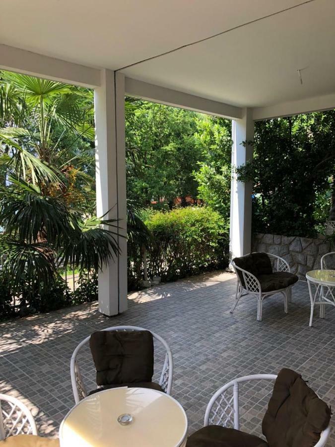 Studio Apartman Mija 2A **** Malinska Buitenkant foto